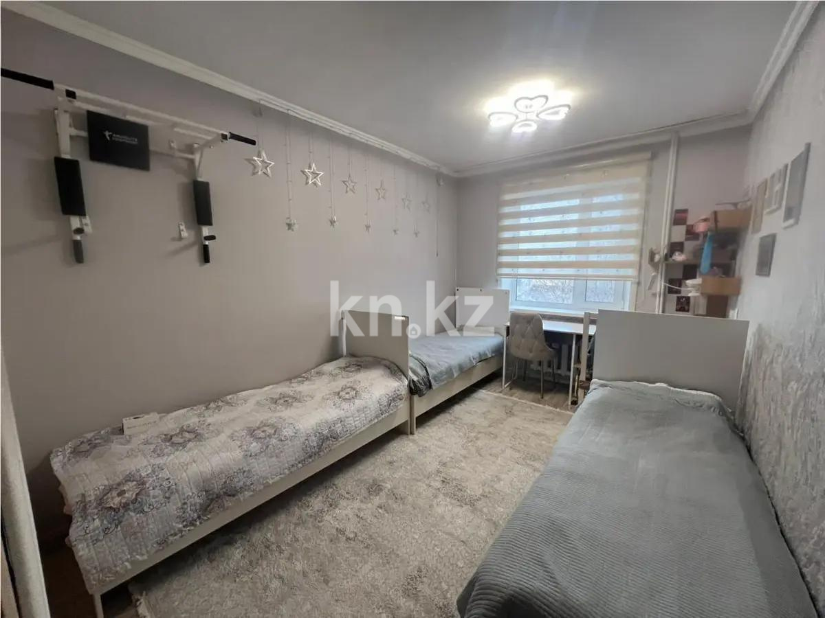 Продажа 3-комнатной квартиры, 72 м², ул. 40-летия Победы, дом  70 в Шахтинске - фото 3