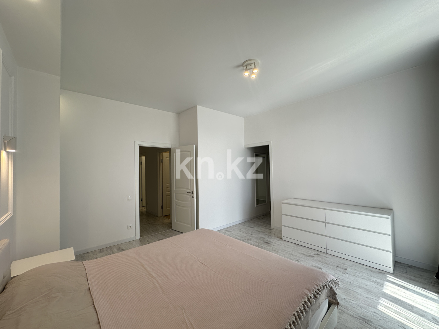 Продажа 4-комнатной квартиры, 198 м², ул. Ботаническая, дом  12/12 в Караганде - фото 10