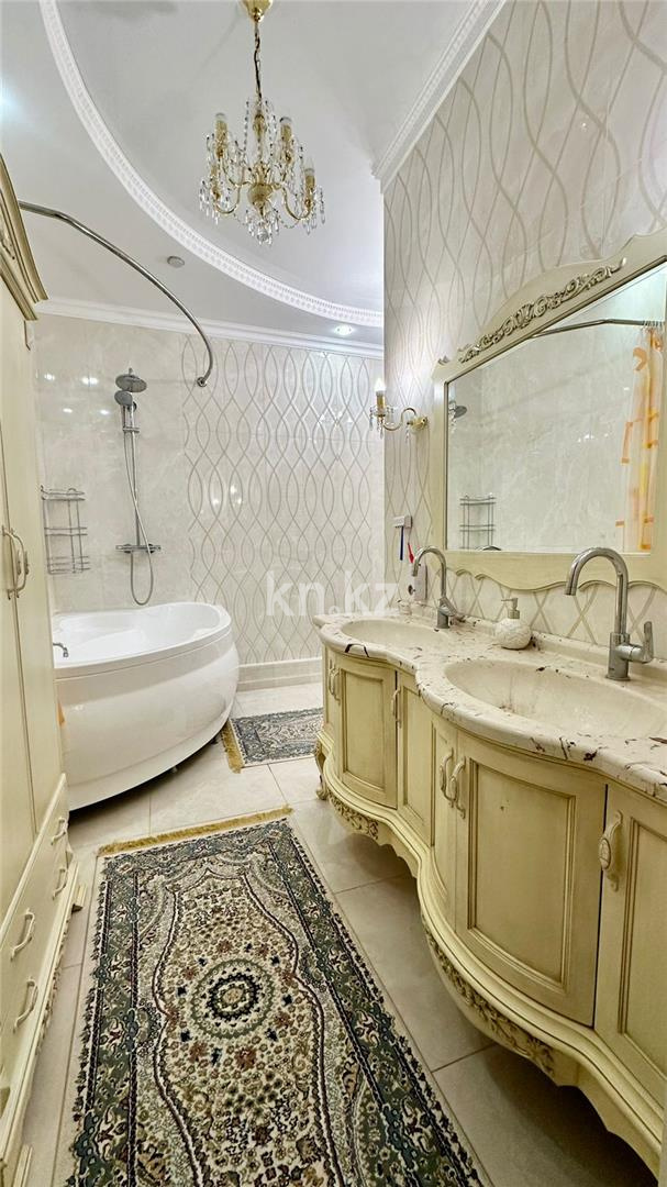 Продажа 4-комнатной квартиры, 159 м², пр. Кабанбай батыра в Астане - фото 12