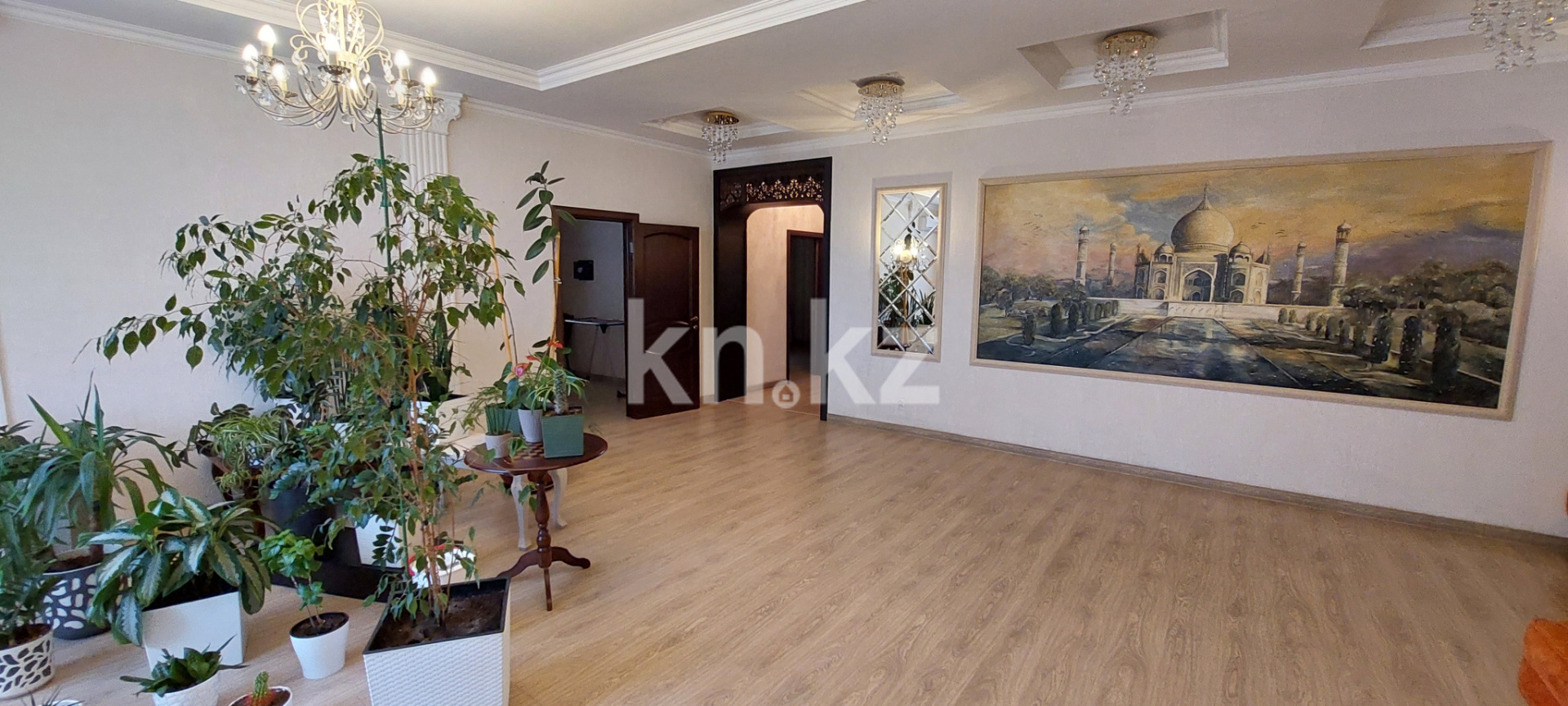 Продажа 5-комнатной квартиры, 217 м², ул. Аманжолова, дом  41 в Караганде - фото 15