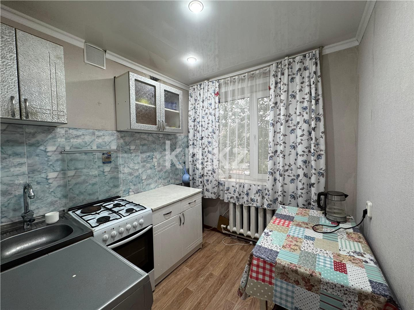 Продажа 2-комнатной квартиры, 48 м², мкр-н 16, дом  17 в Караганде - фото 4