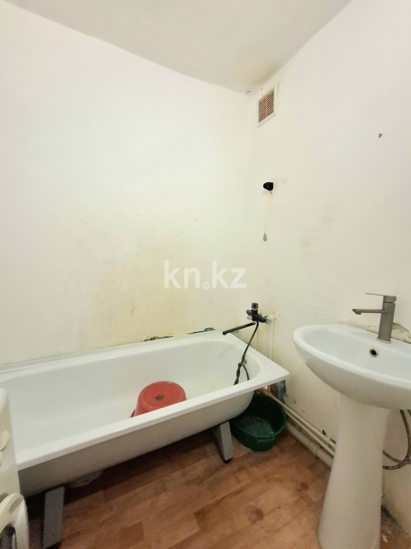 Продажа 1-комнатной квартиры, 39 м² в Караганде - фото 11