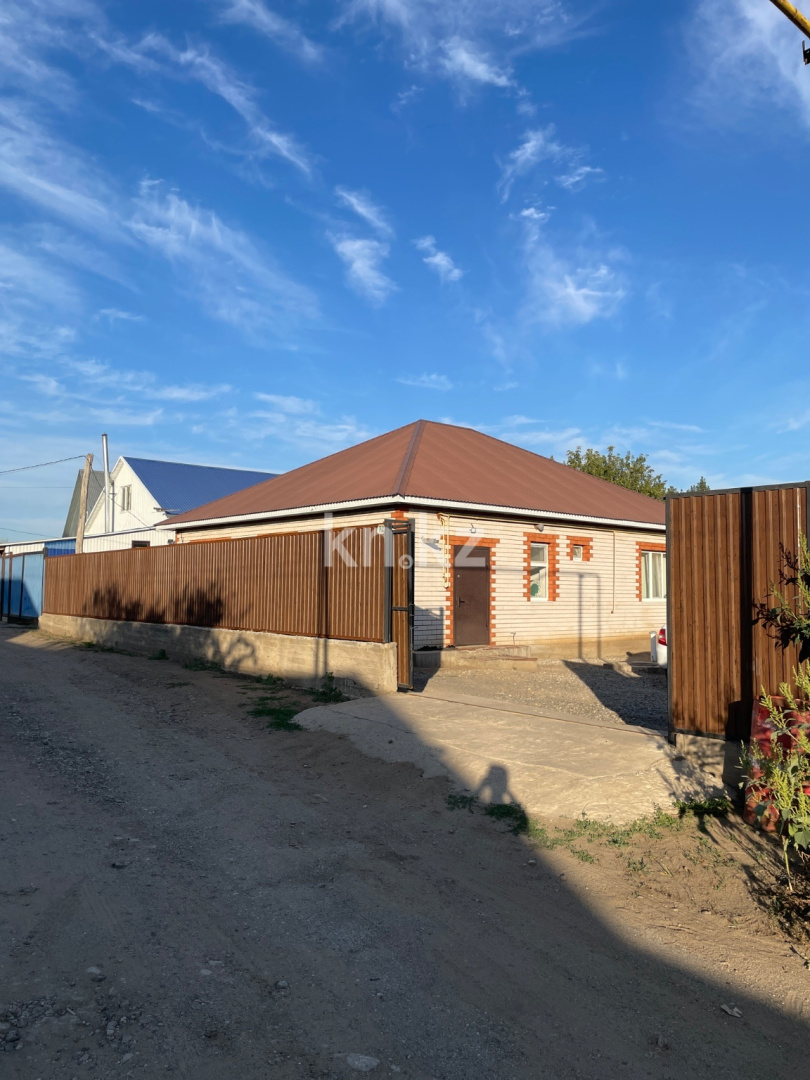 Продажа 3-комнатного дома, 120 м² в Актобе