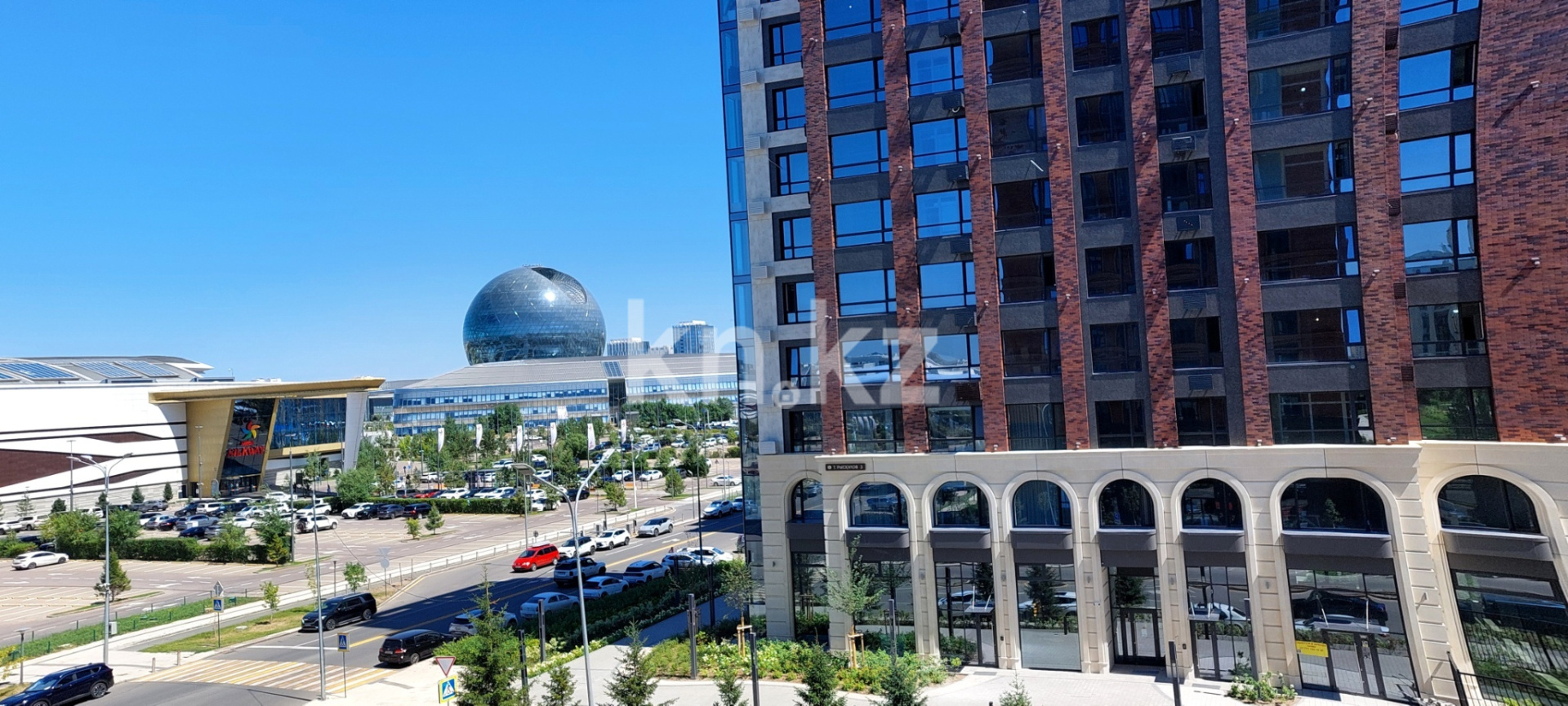 Продажа 4-комнатной квартиры, 122.7 м² в Астане - фото 15