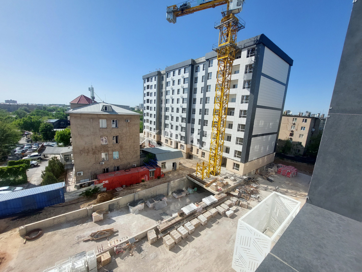 Продажа 1-комнатной квартиры, 52 м², ул. Жандосова, дом  73а в Шымкенте - фото 2