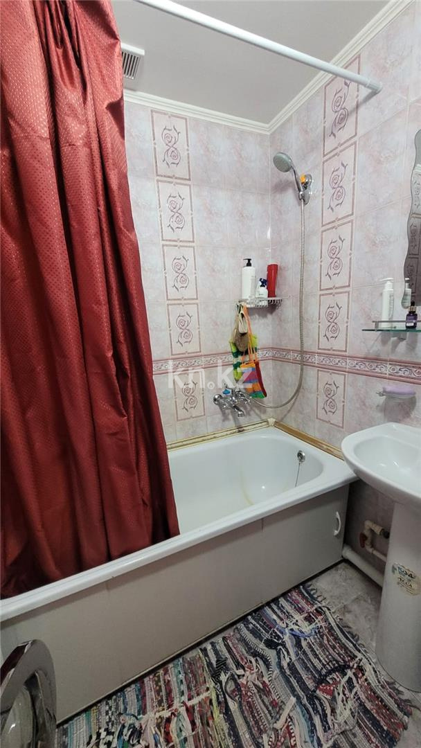 Продажа 3-комнатной квартиры, 64 м², пр. Назарбаева в Караганде - фото 12