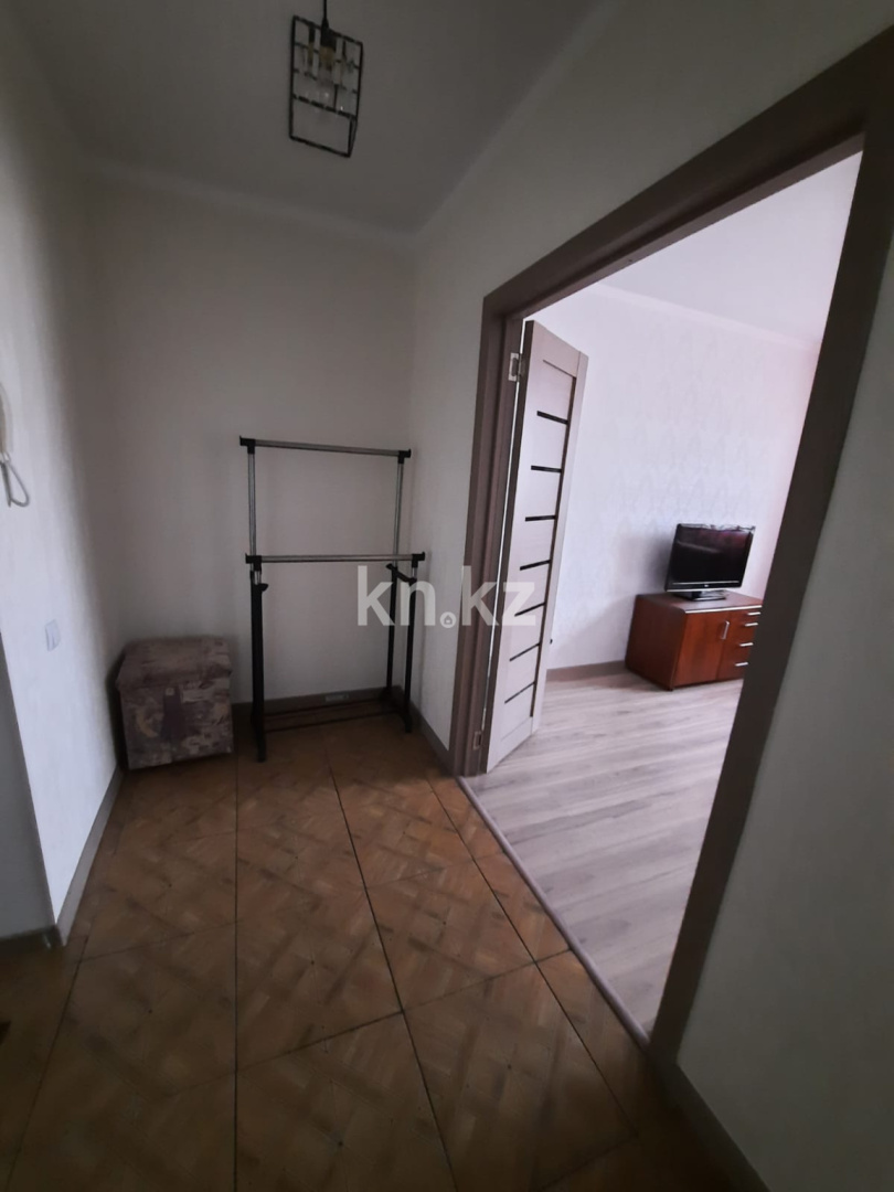 Аренда 3-комнатной квартиры, 73 м², ул. Сыганак, дом  18 в Астане