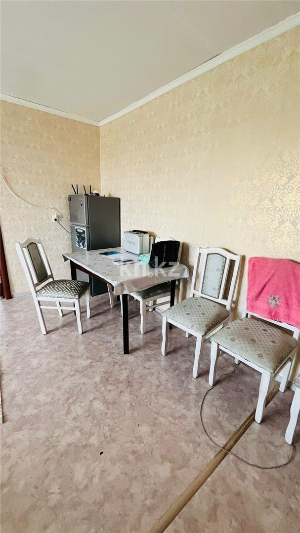 Продажа 4-комнатной квартиры, 63 м², мкр-н 14 в Караганде - фото 4