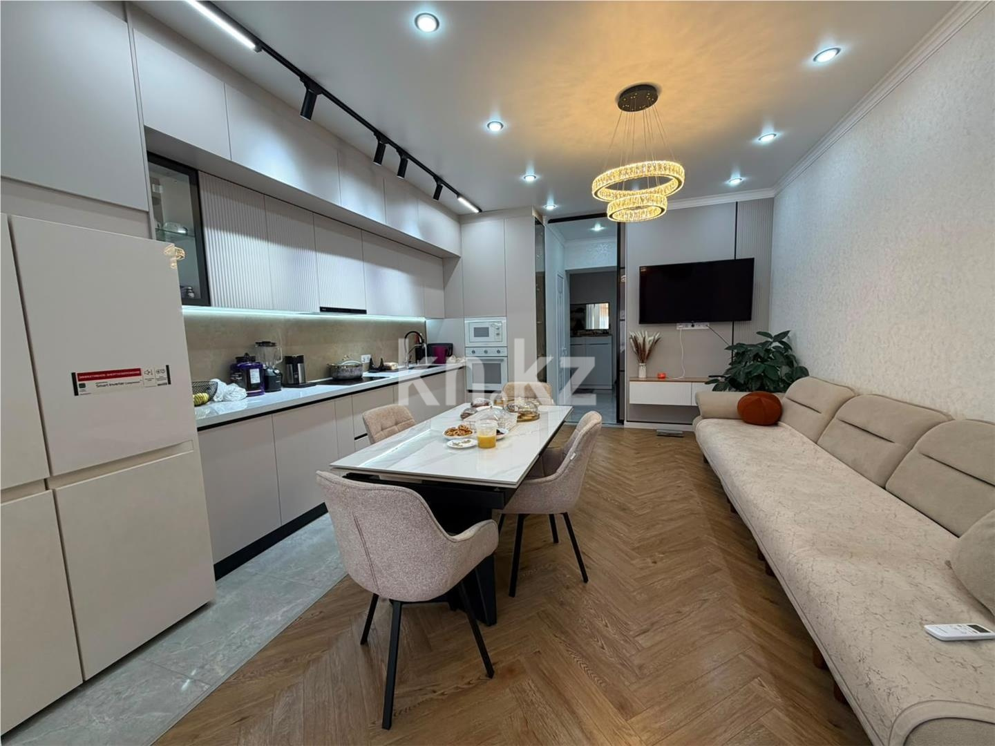 Продажа 4-комнатной квартиры, 100 м² в Караганде - фото 3