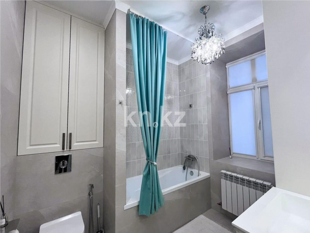 Продажа 2-комнатной квартиры, 73 м², ул. Момышулы в Караганде - фото 27