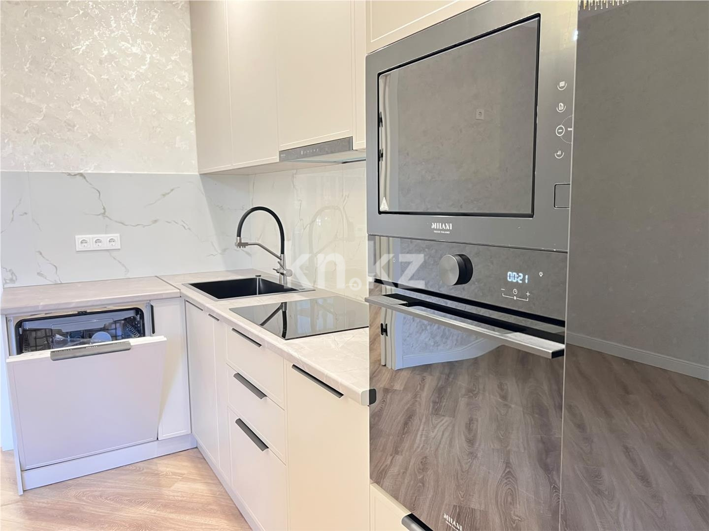 Продажа 4-комнатной квартиры, 136 м² в Караганде - фото 4