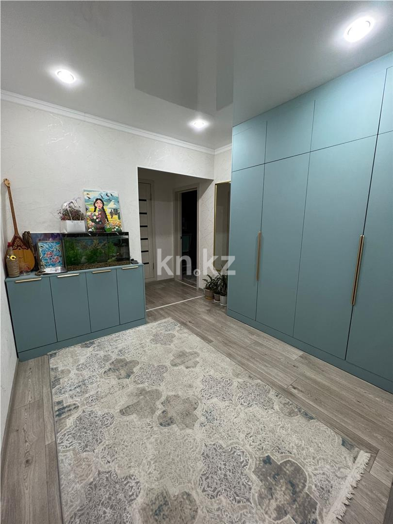 Продажа 4-комнатной квартиры, 90 м², мкр-н Голубые Пруды в Караганде - фото 12