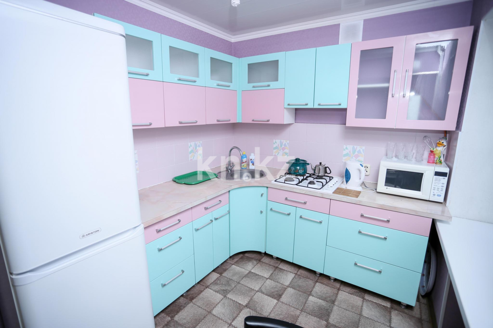 Аренда 2-комнатной квартиры посуточно, 55 м², пр. Н. Абдирова, дом  16/2 в Караганде - фото 3