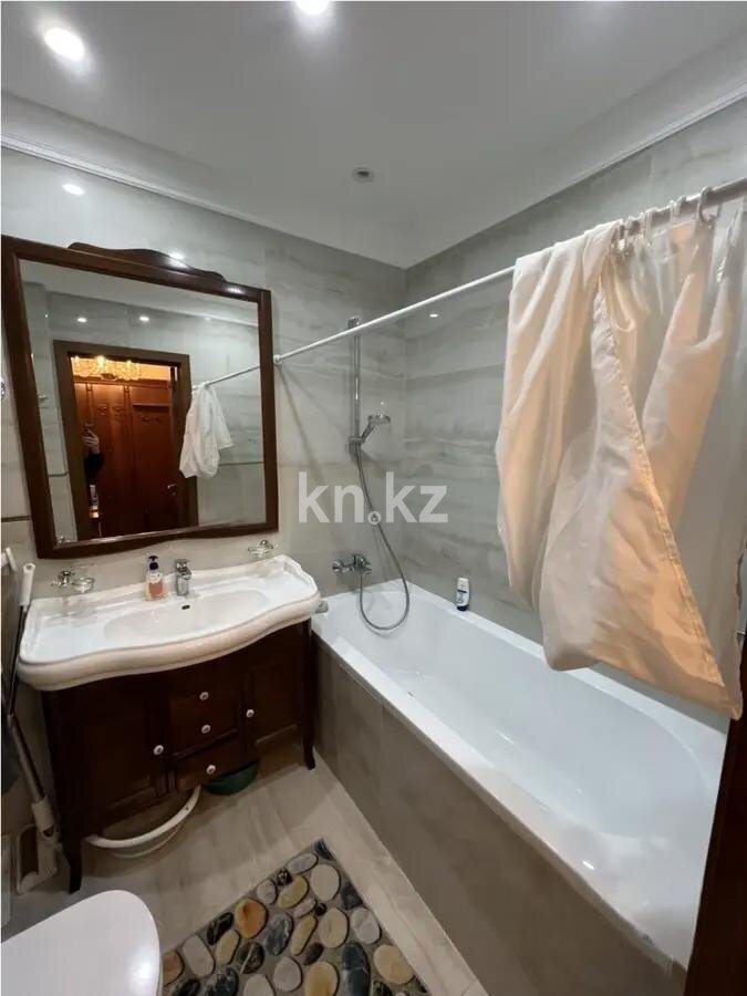 Продажа 2-комнатной квартиры, 71.5 м² в Алматы - фото 4