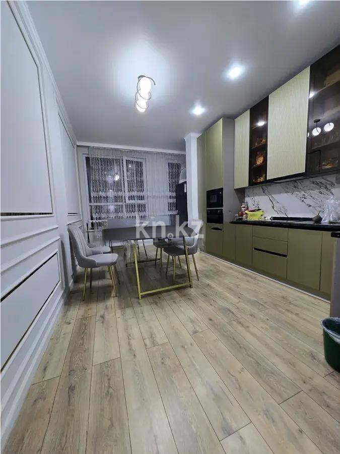 Продажа 2-комнатной квартиры, 72 м², пр. Райымбека, дом  348/1 в Алматы - фото 3