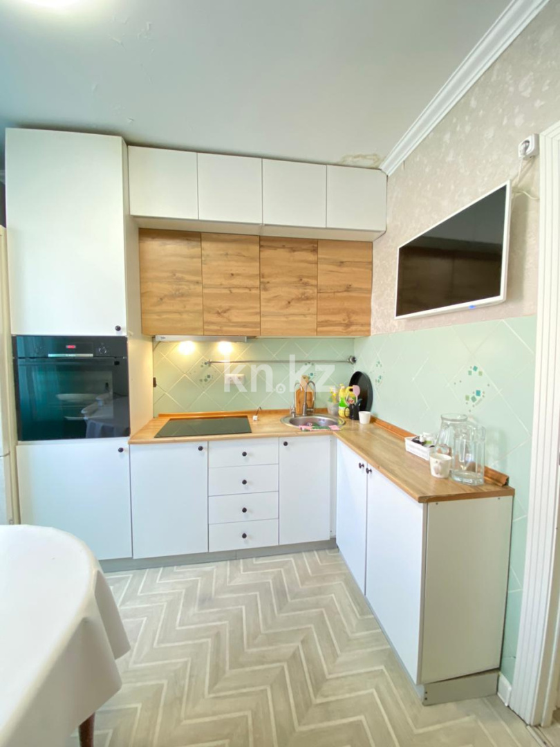 Продажа 4-комнатной квартиры, 82 м² в Караганде