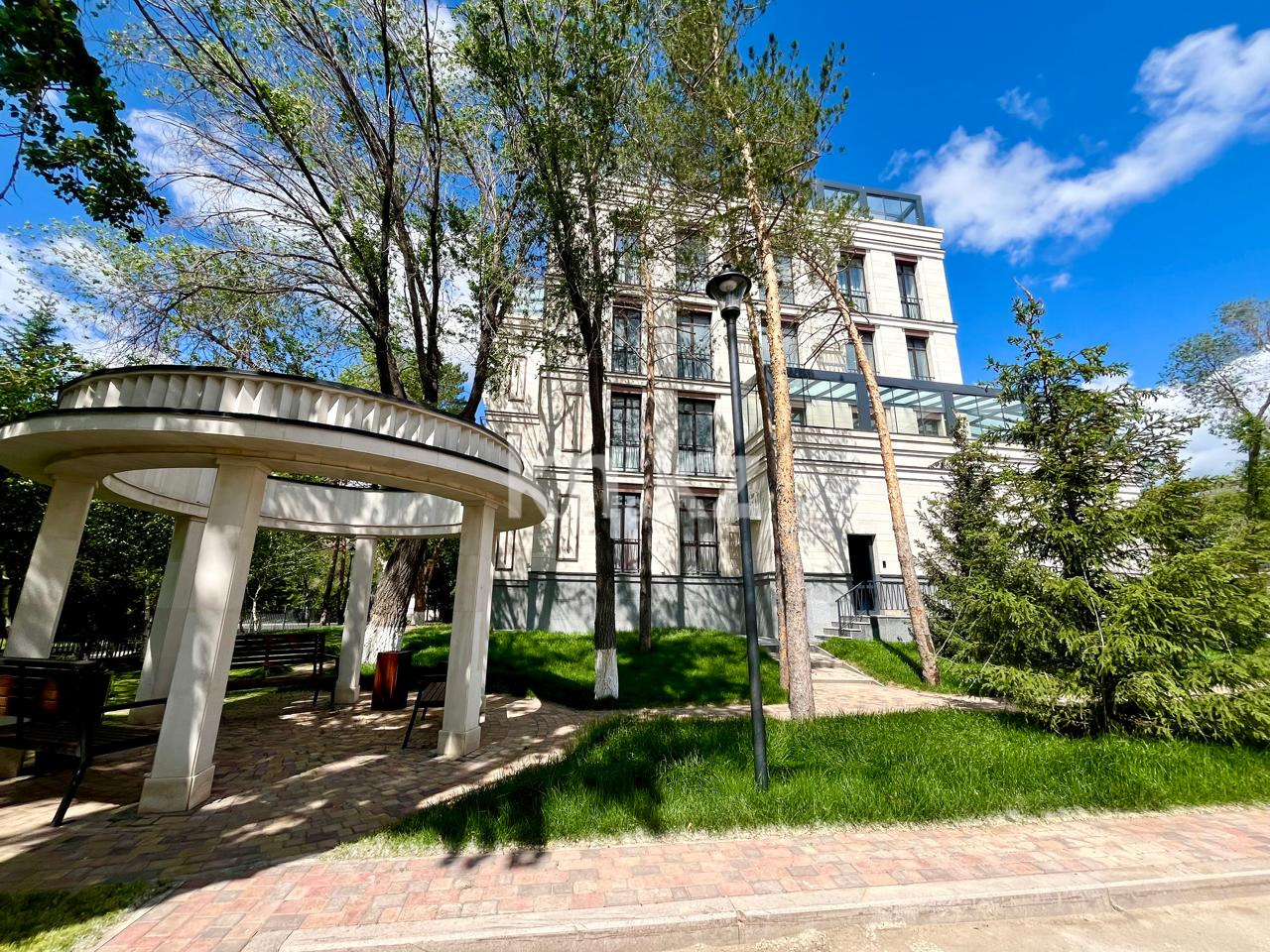 Продажа 4-комнатной квартиры, 160 м² в Караганде - фото 3