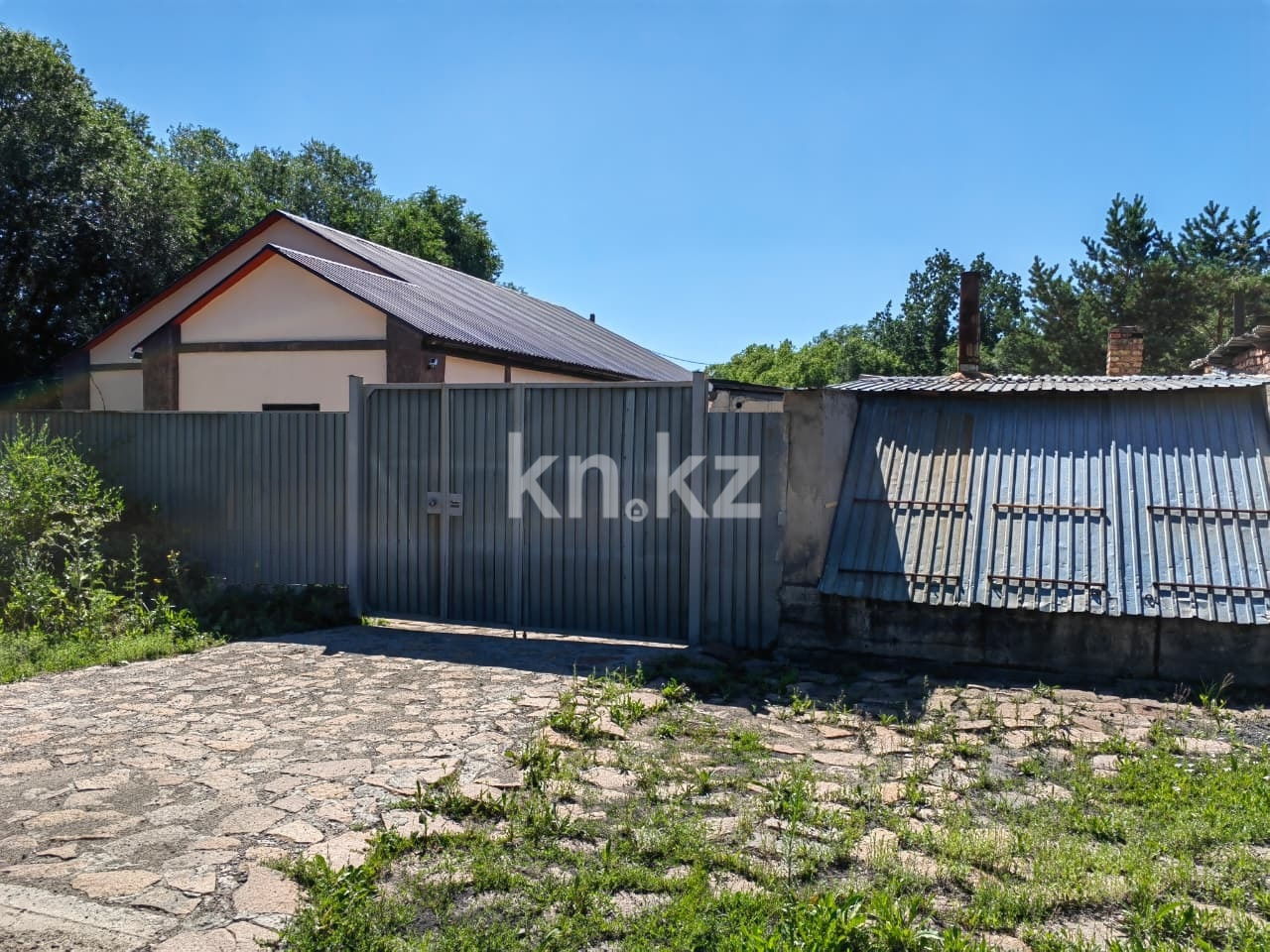 Продажа 4-комнатного дома, 101 м² в Караганде
