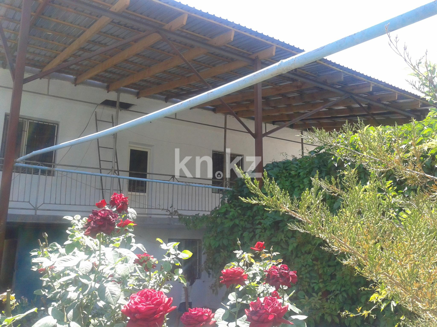 Продажа 7-комнатного дома, 240 м², ул. Юннатов, дом  10 в Шымкенте