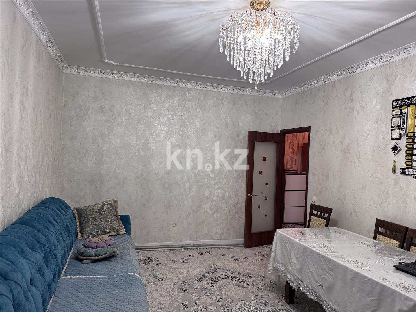 Продажа 3-комнатной квартиры, 74 м², ул. Сарыарка в Караганде - фото 2