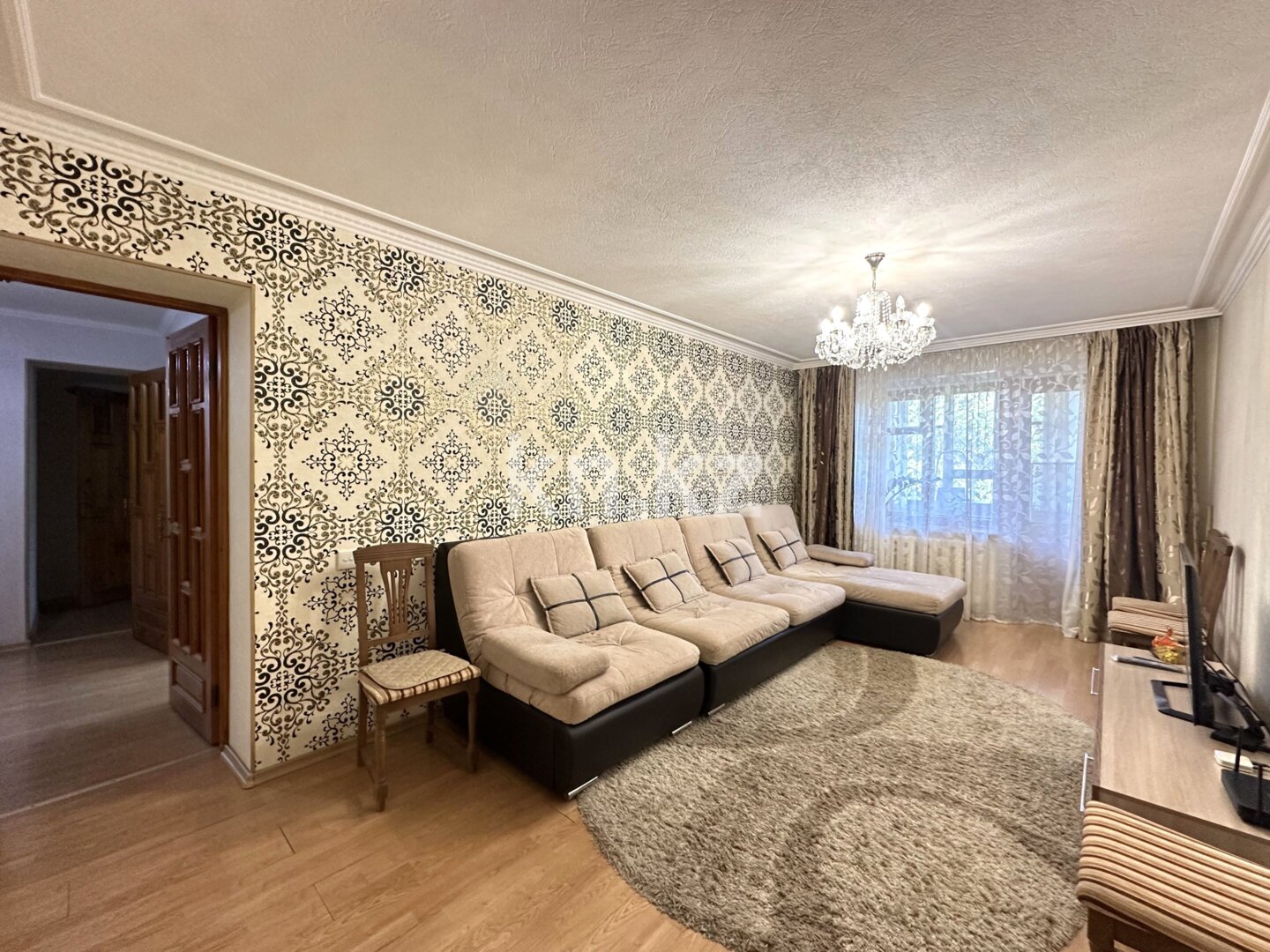 Продажа 5-комнатной квартиры, 101.4 м² в Караганде