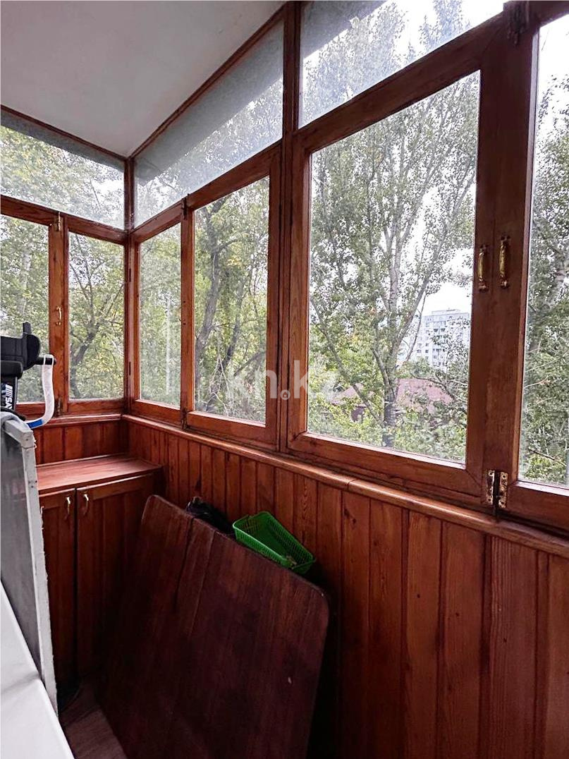 Продажа 3-комнатной квартиры, 63 м², ул. Муканова в Караганде - фото 13