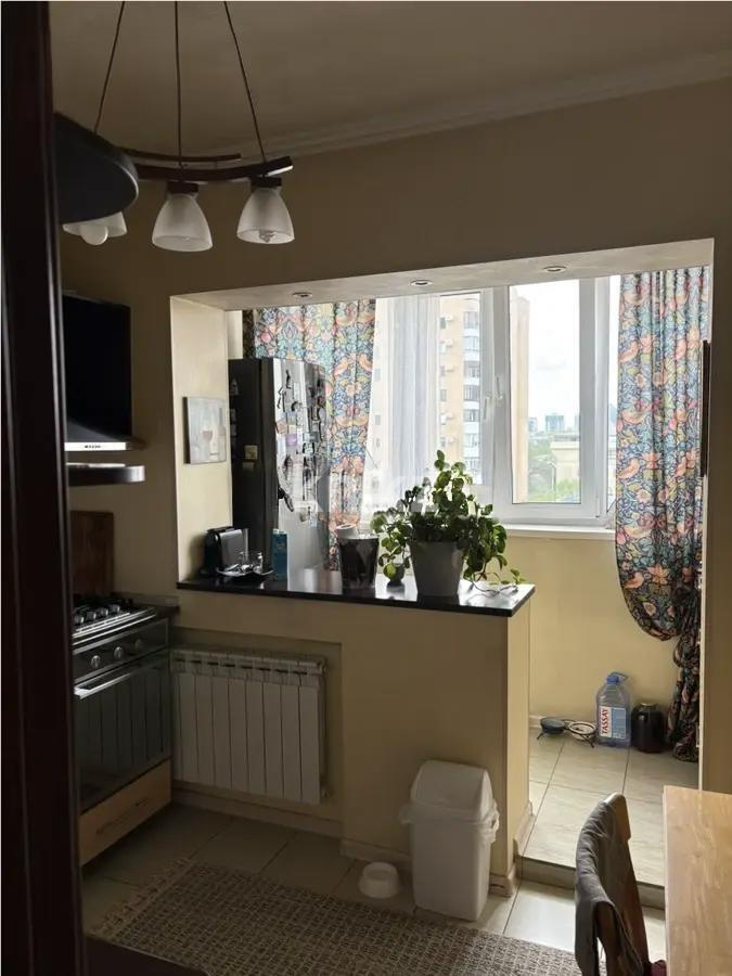 Продажа 3-комнатной квартиры, 72 м² в Алматы - фото 4