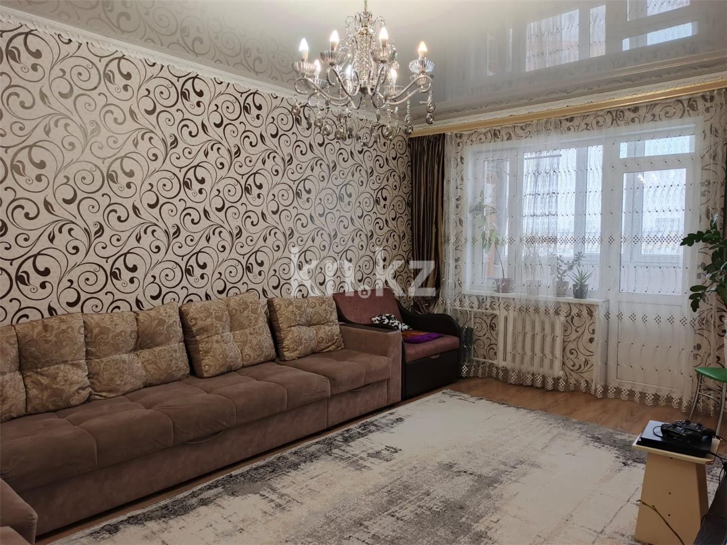 Продажа 3-комнатной квартиры, 80 м², ул. Сарыарка в Караганде - фото 2