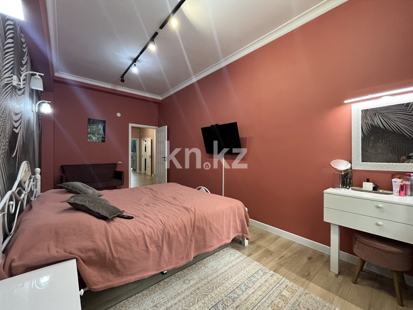 Продажа 2-комнатной квартиры, 71 м² в Алматы - фото 2