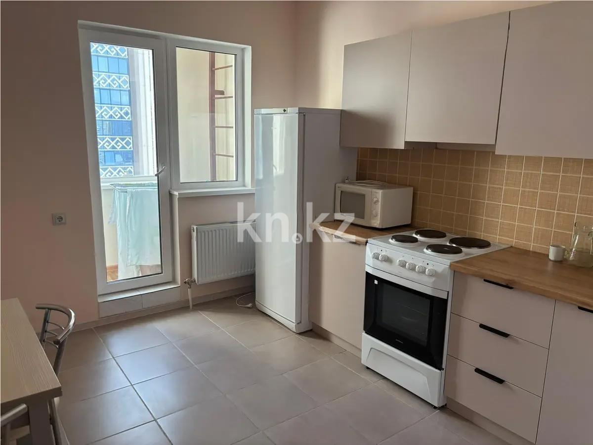 Продажа 1-комнатной квартиры, 41 м², ул. Аманжолова, дом  26/1 в Астане - фото 2
