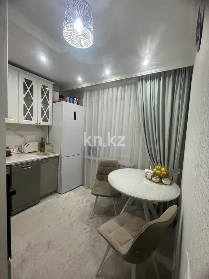 Продажа 4-комнатной квартиры, 90 м², ул. Куйши Дина, дом  1/1 в Астане - фото 4