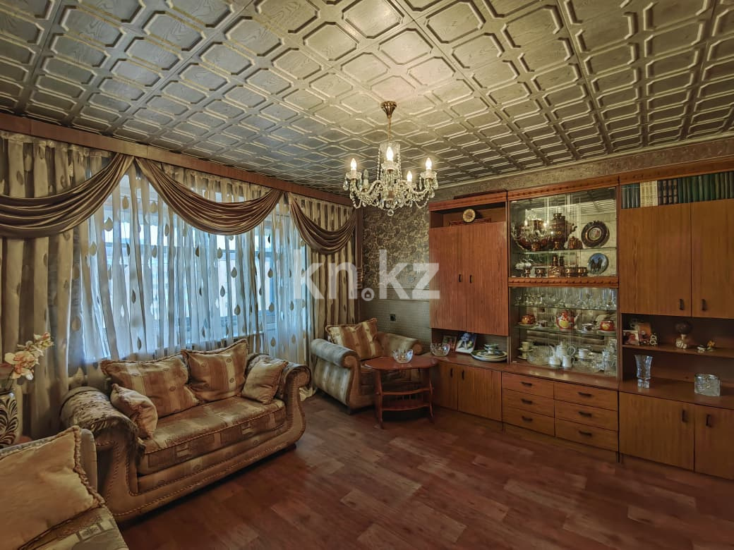 Продажа 4-комнатной квартиры, 77 м², ул. Язева, дом  10 в Караганде - фото 6