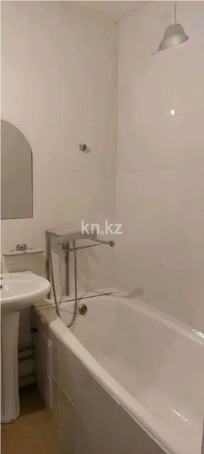 Продажа 3-комнатной квартиры, 60 м² в Алматы - фото 4