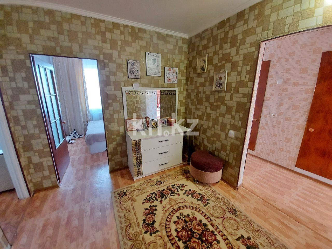 Продажа 3-комнатной квартиры, 63 м², мкр-н Голубые Пруды в Караганде - фото 9