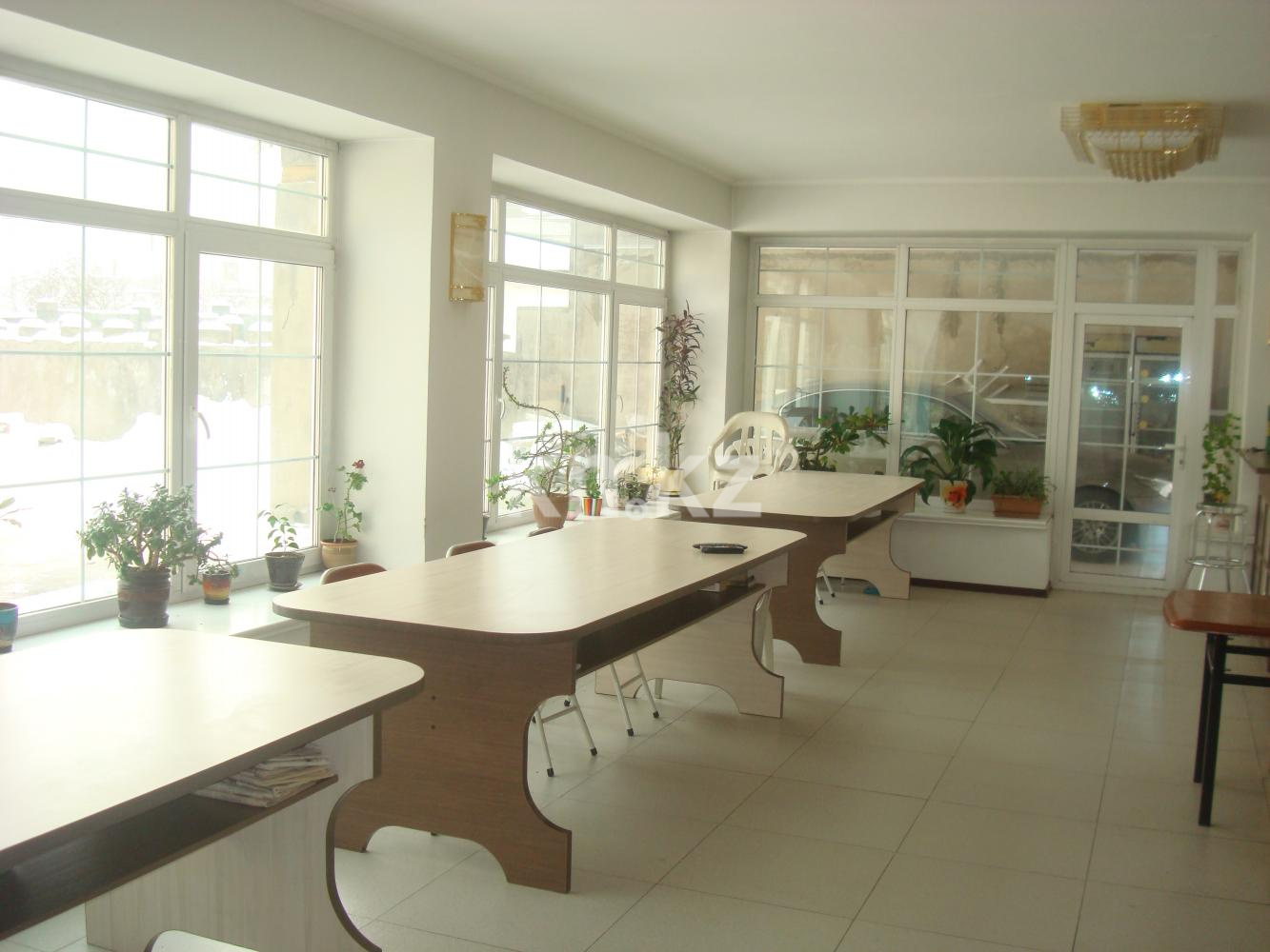 Продажа дома, 1300 м², ул. Космодемьянской в Алматы - фото 8