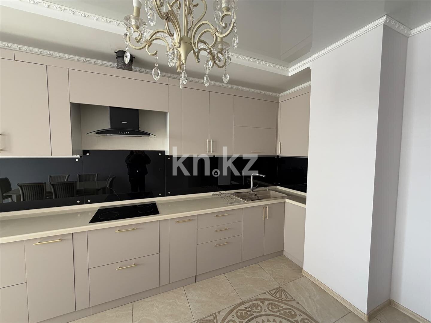 Продажа 3-комнатной квартиры, 138 м² в Караганде - фото 3