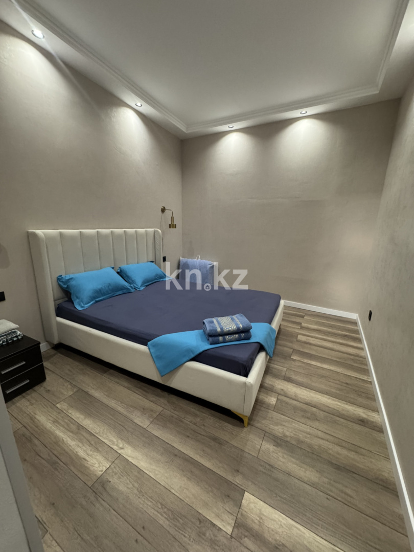 Аренда 1-комнатной квартиры посуточно, 60 м² в Актау