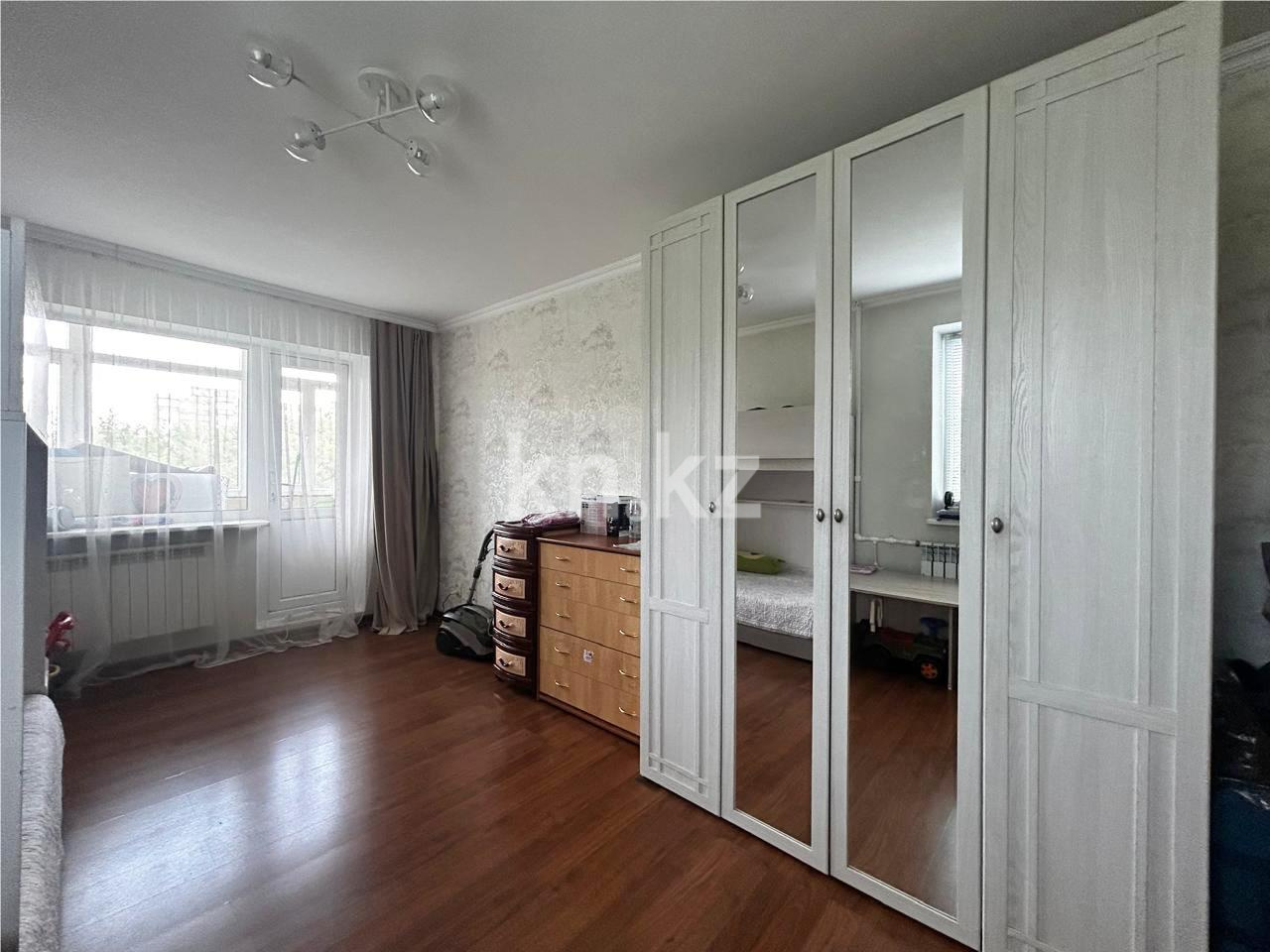 Продажа 3-комнатной квартиры, 70 м², ул. Карбышева в Караганде - фото 8