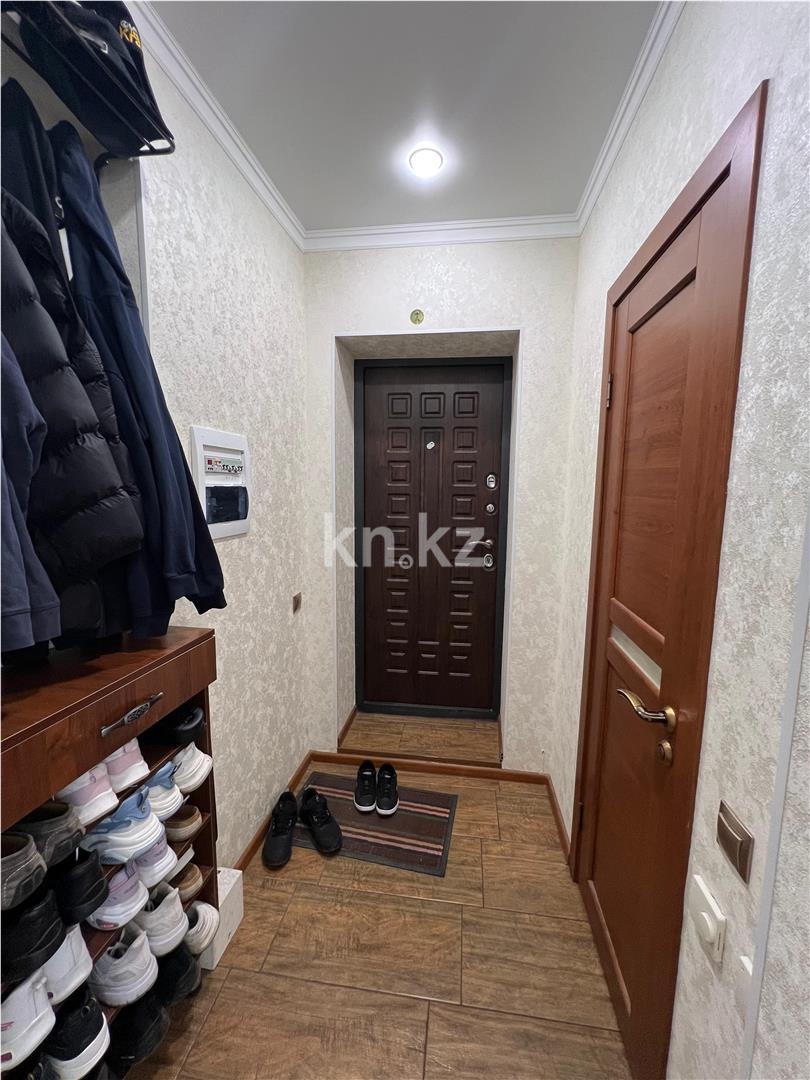 Продажа 2-комнатной квартиры, 42 м², ул. Ерубаева, дом  27 в Караганде - фото 8