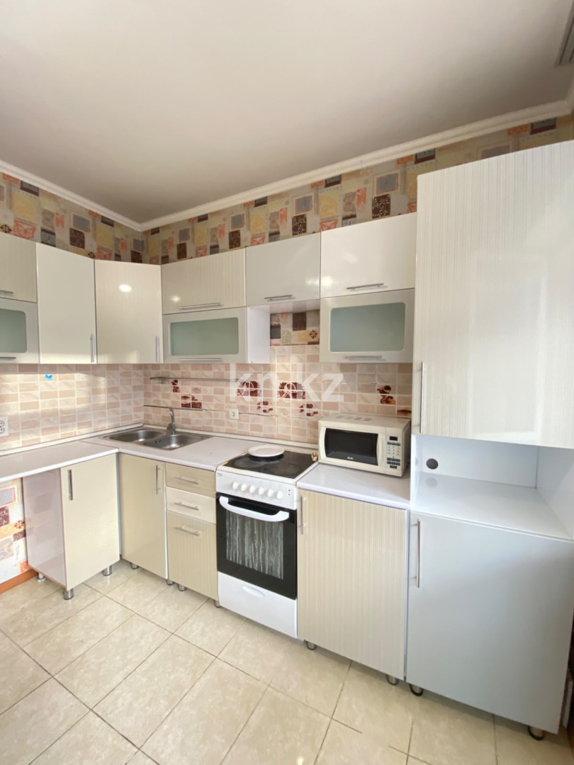 Аренда 2-комнатной квартиры, 61 м² в Астане