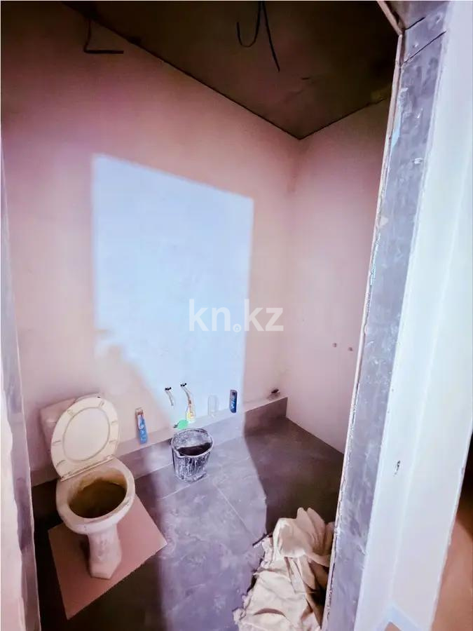 Продажа 2-комнатной квартиры, 55.6 м² в Алматы - фото 3