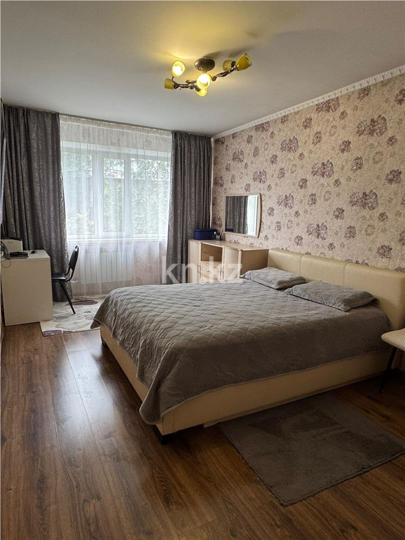 Продажа 3-комнатной квартиры, 62 м², ул. Алиханова, дом  36/2 в Караганде - фото 6