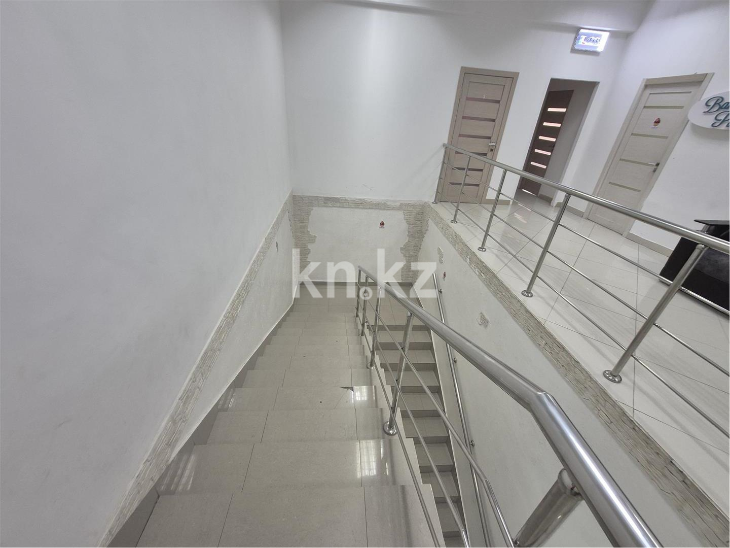 Продажа , 2200 м², пр. Момышулы в Темиртау - фото 3