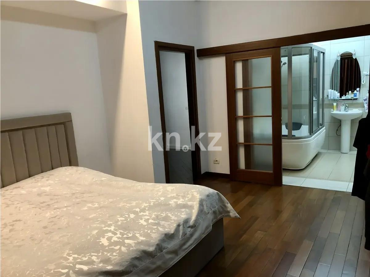 Продажа 5-комнатной квартиры, 186.4 м², мкр-н Самал-3, дом  25 в Алматы - фото 3