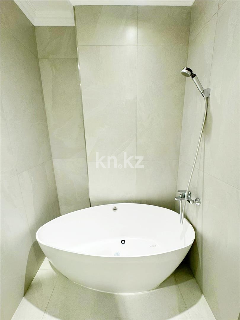 Продажа 2-комнатной квартиры, 85.2 м², ул. Керей, Жанибек хандар в Астане - фото 11