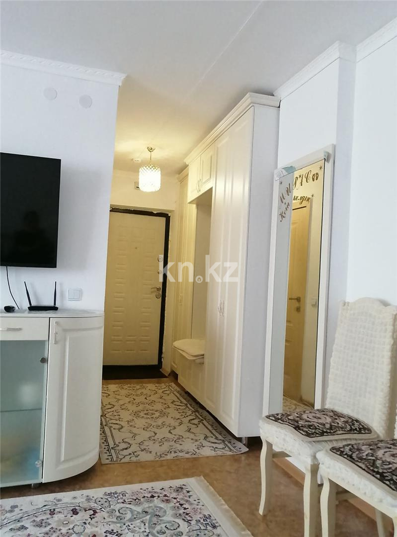 Продажа 2-комнатной квартиры, 54 м², ул. Ашимова, дом  28 в Караганде - фото 9