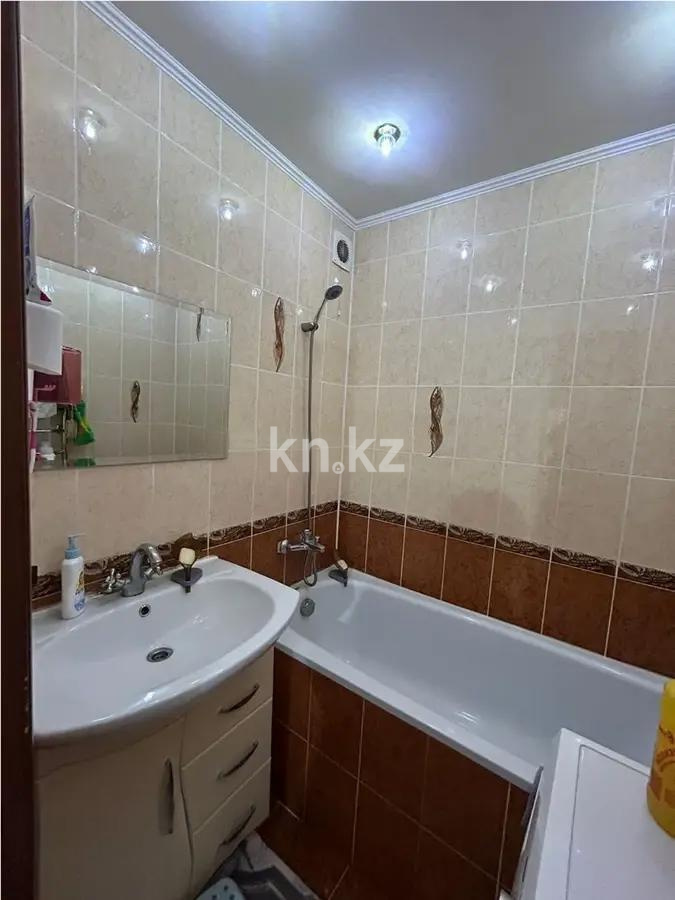 Продажа 2-комнатной квартиры, 52 м², ул. Муканова, дом  80 в Караганде - фото 6