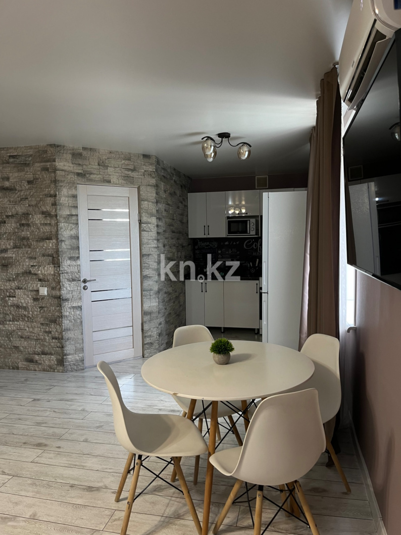 Аренда 1-комнатной квартиры посуточно, 38 м² в Усть-Каменогорске - фото 5