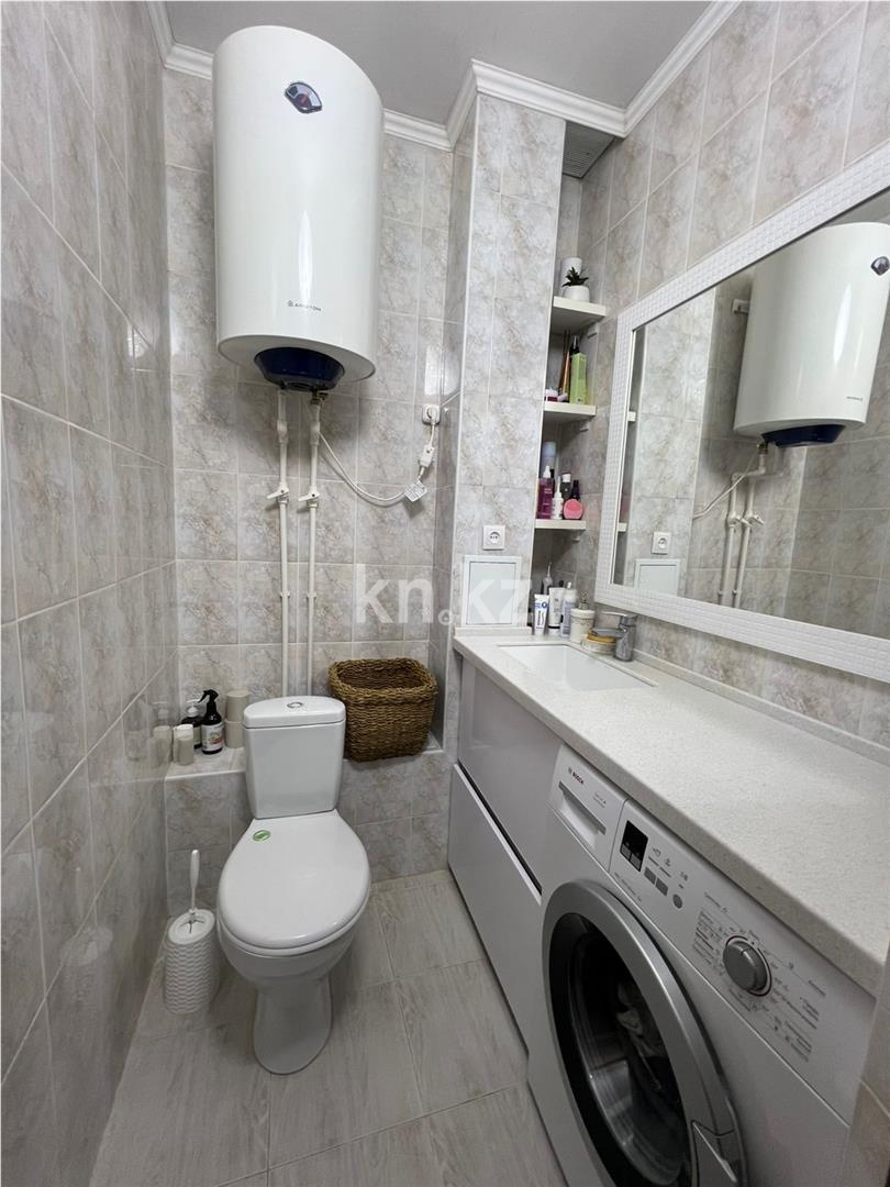 Продажа 3-комнатной квартиры, 98 м², пр. Шахтеров в Караганде - фото 14