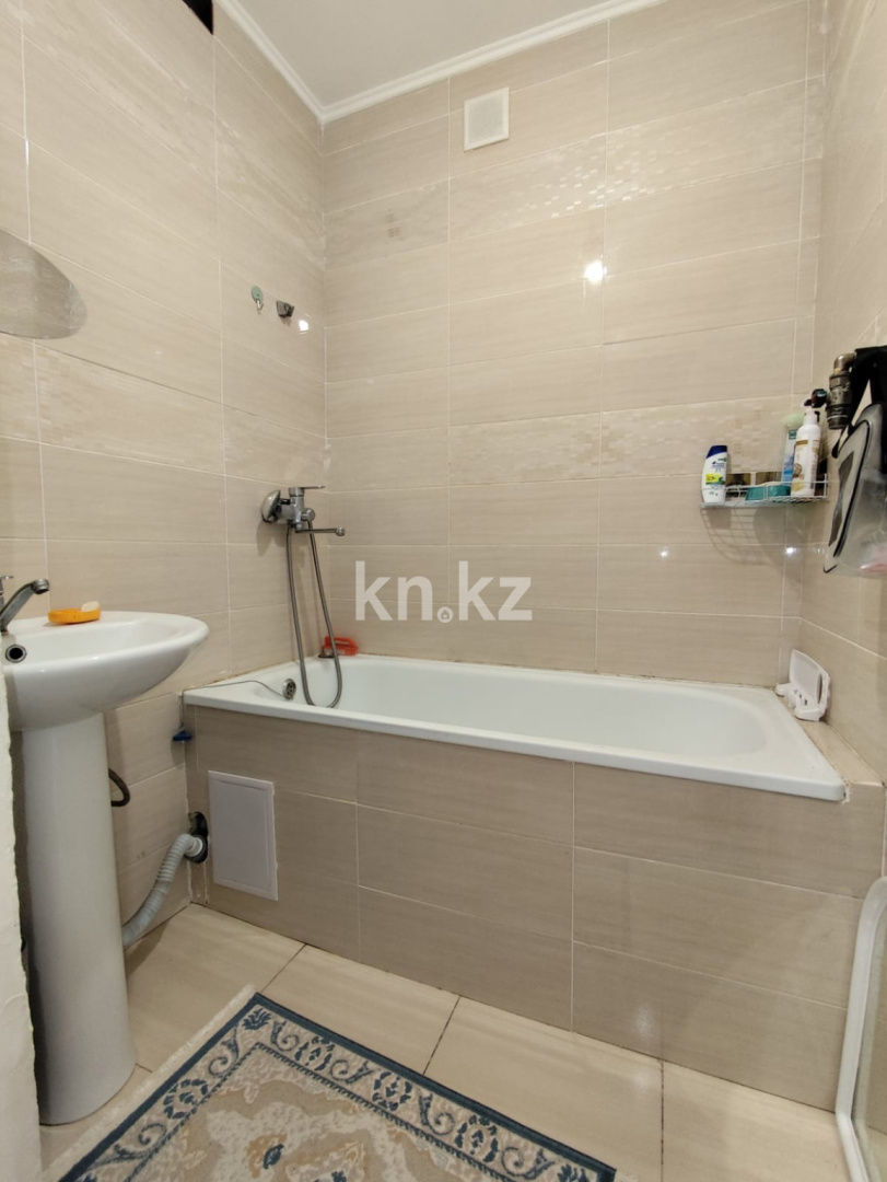 Продажа 2-комнатной квартиры, 53 м² в Уральске - фото 10